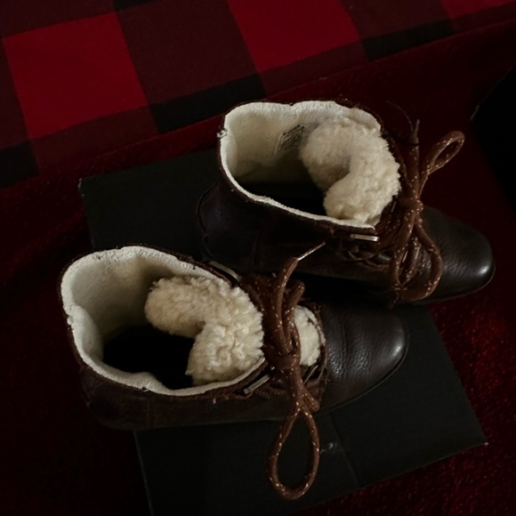 Sorel Phoenix Dark Brown Leather Boots with Shearling - Picture 5 of 8